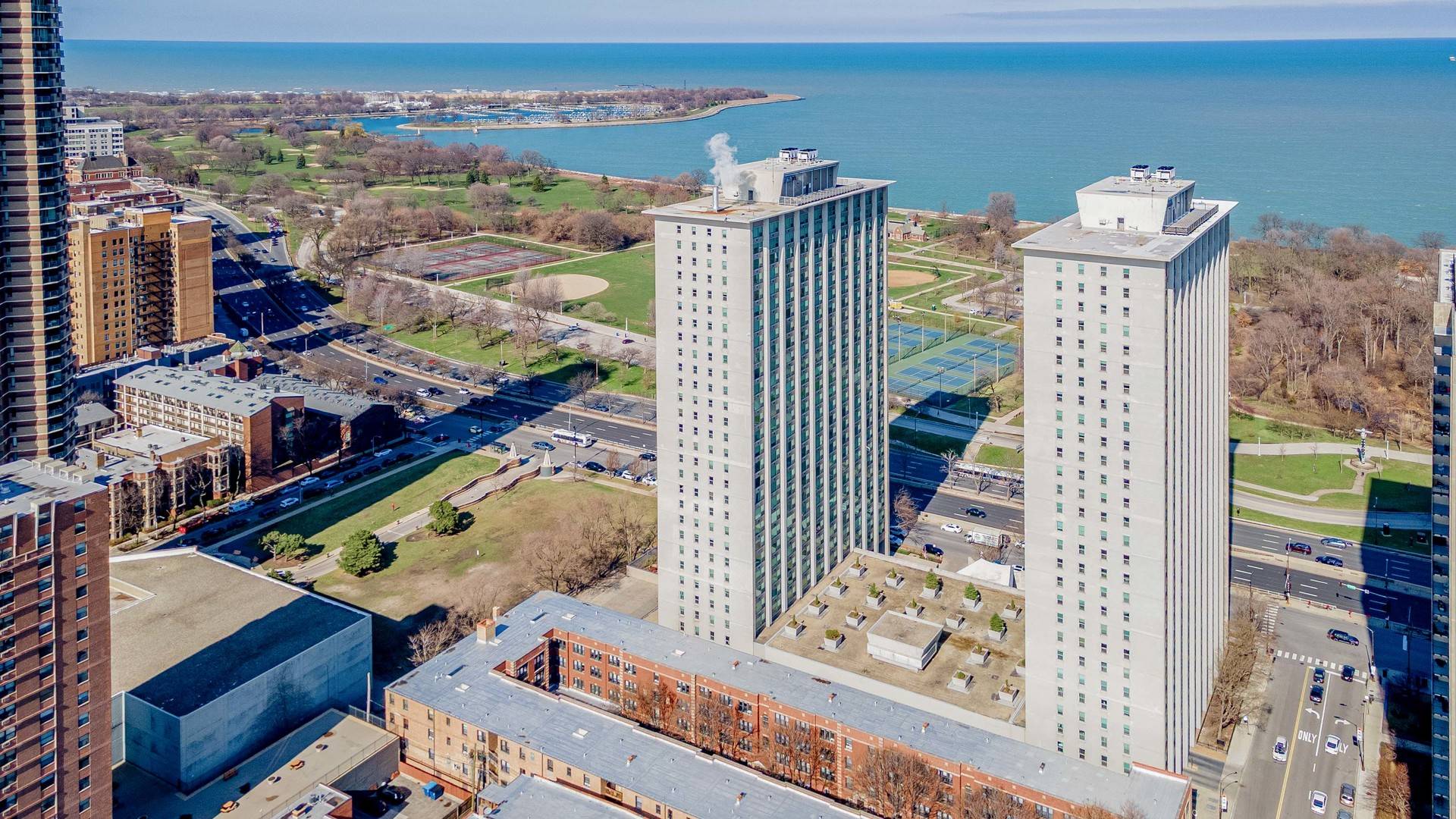 3600 N Lake Shore DR #907, Chicago, IL 60613