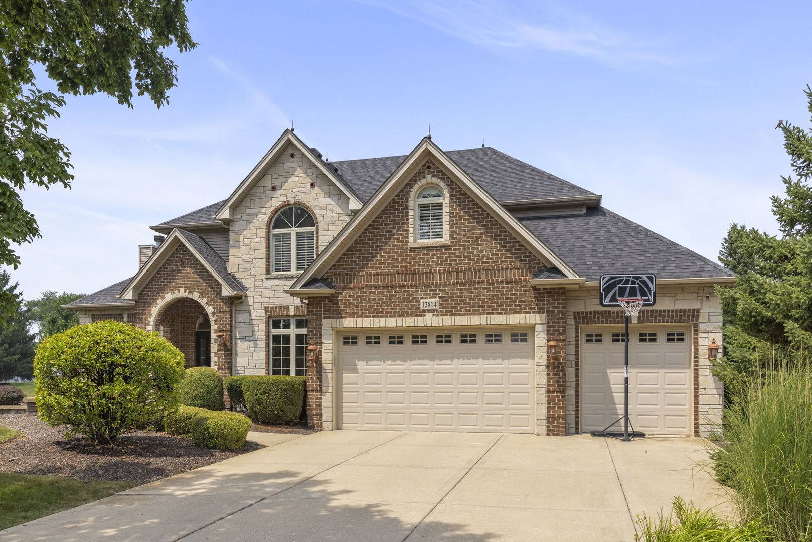 12814 Grande Pines BLVD, Plainfield, IL 60585