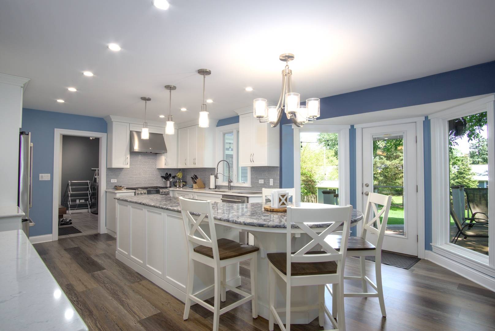 0S461 Madison ST, Winfield, IL 60190
