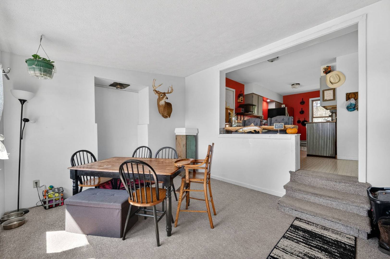 13730 Center RD, Durand, IL 61024