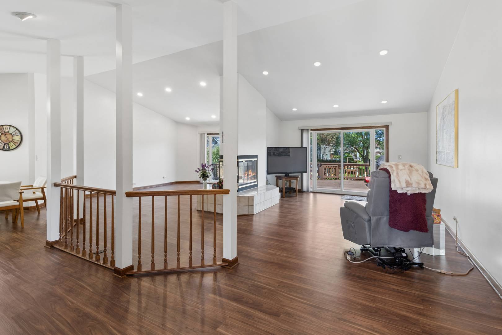 1108 E Oxford LN, Arlington Heights, IL 60004