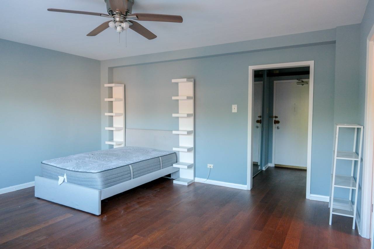 4880 N Marine DR #304, Chicago, IL 60640