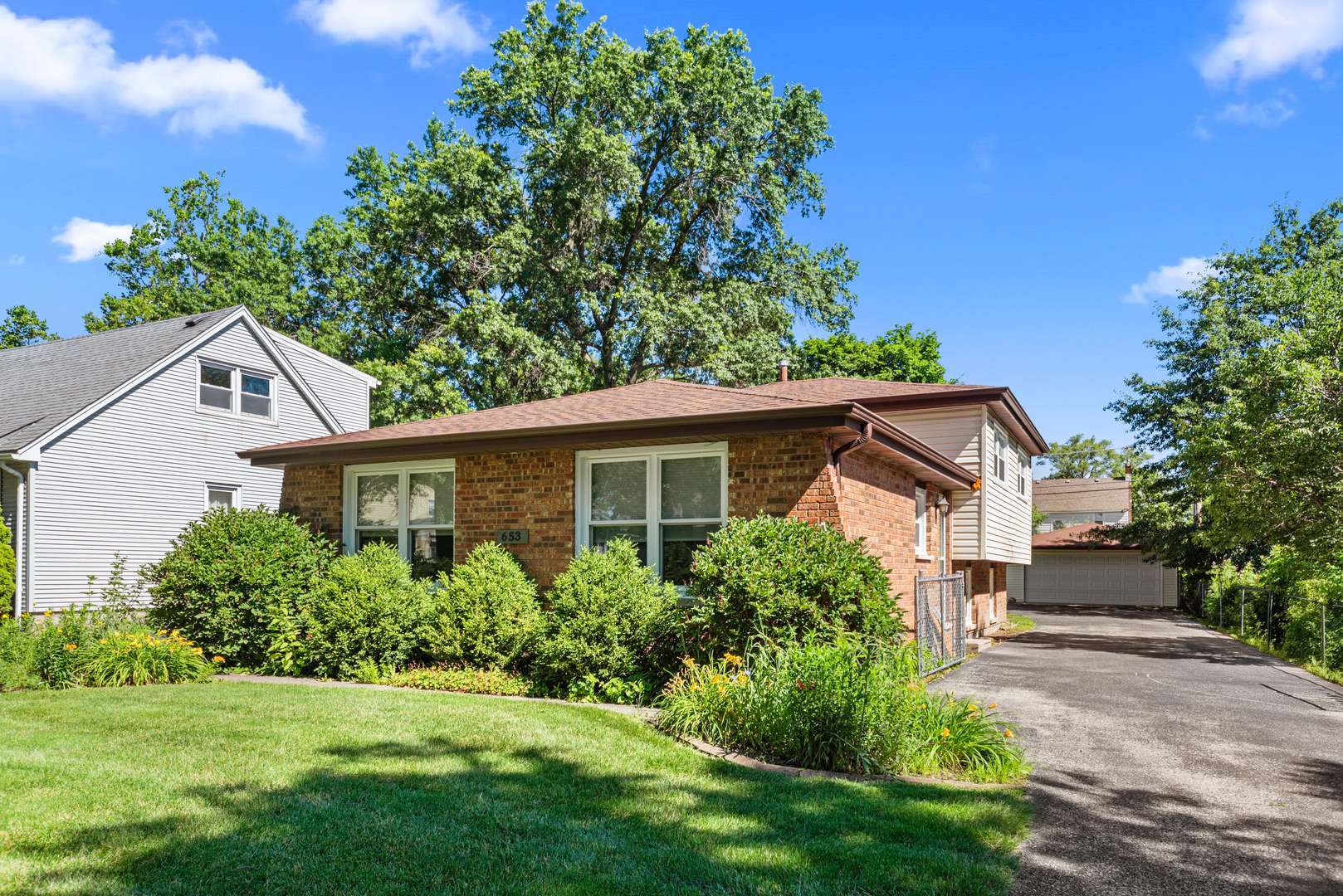 653 Jefferson ST, Crete, IL 60417