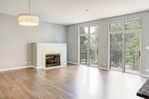 1033 E 46TH ST #406, Chicago, IL 60653