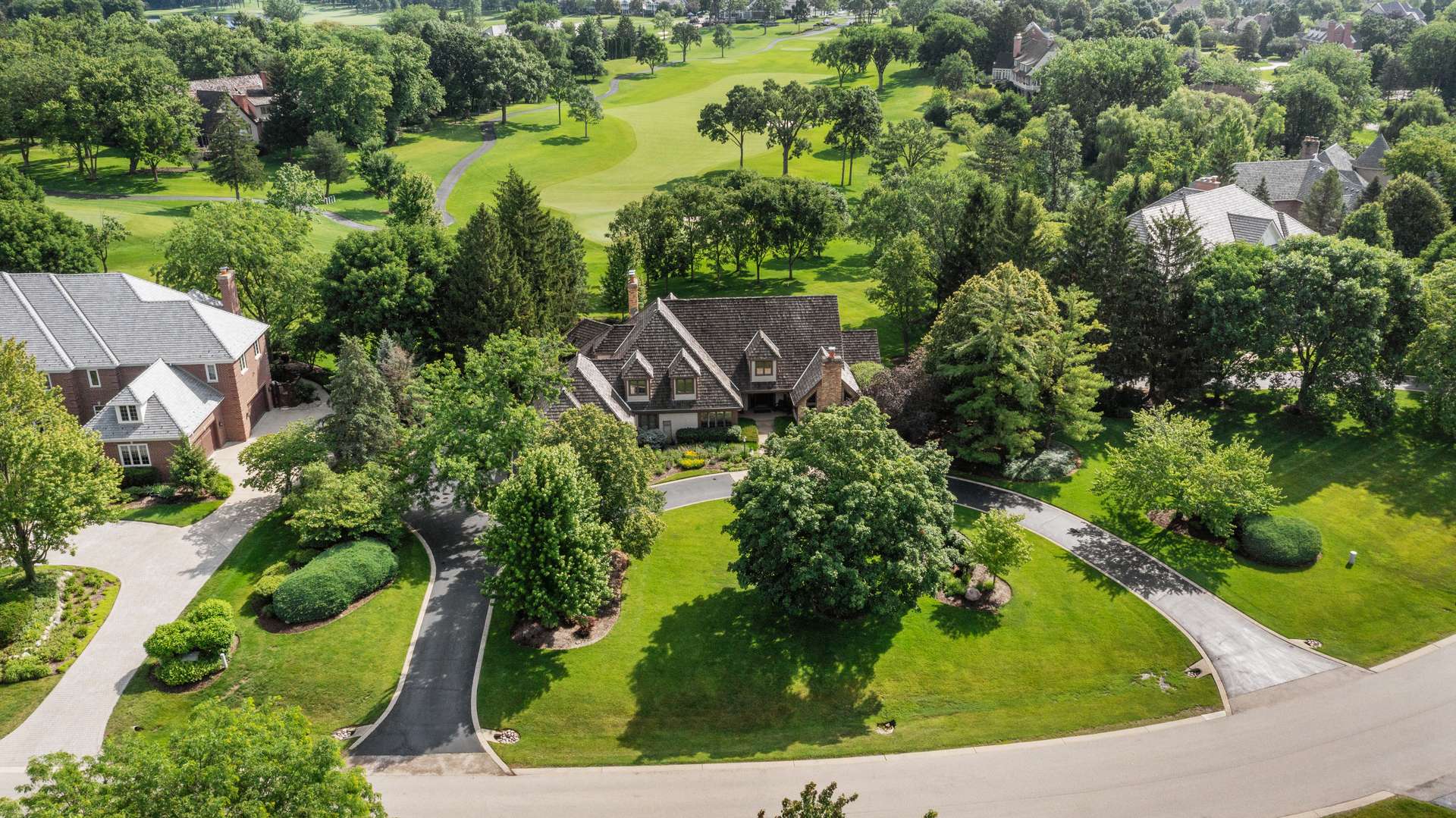 18 S Wynstone DR, North Barrington, IL 60010