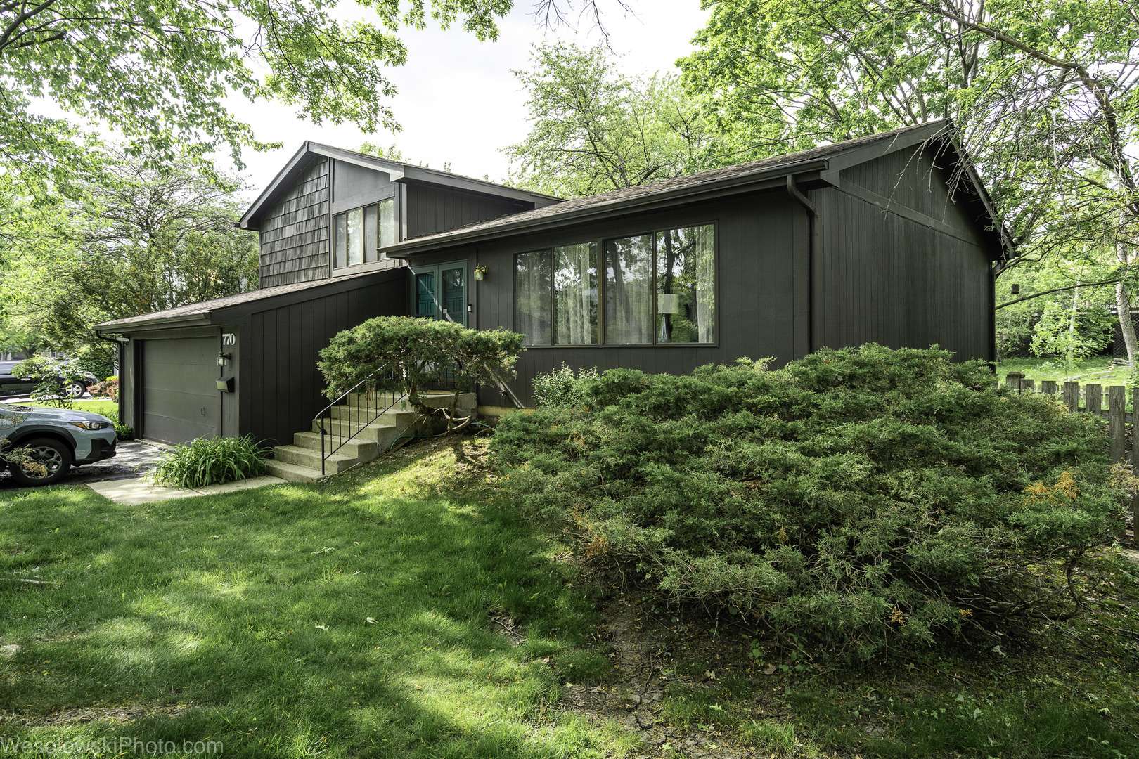 770 Yosemite TRL, Roselle, IL 60172