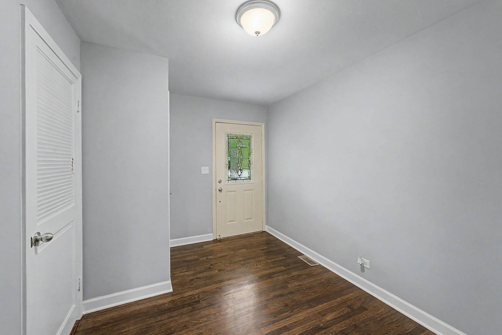 1704 S Highland AVE, Arlington Heights, IL 60005