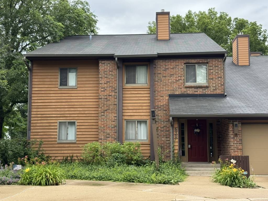 650 Waverly DR #B, Elgin, IL 60120