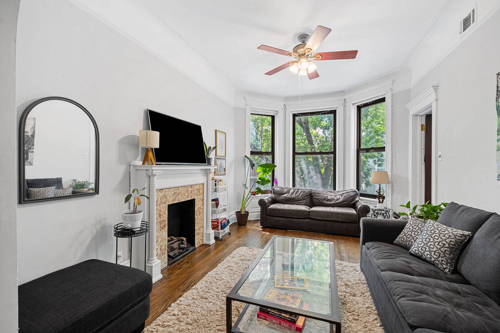 3551 N Reta AVE #2, Chicago, IL 60657