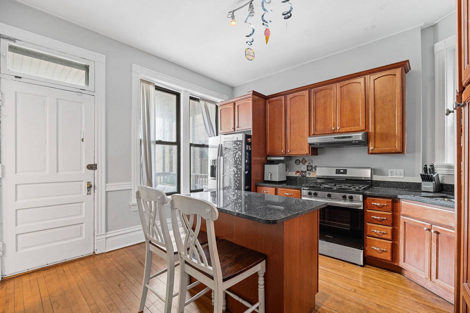 3551 N Reta AVE #2, Chicago, IL 60657