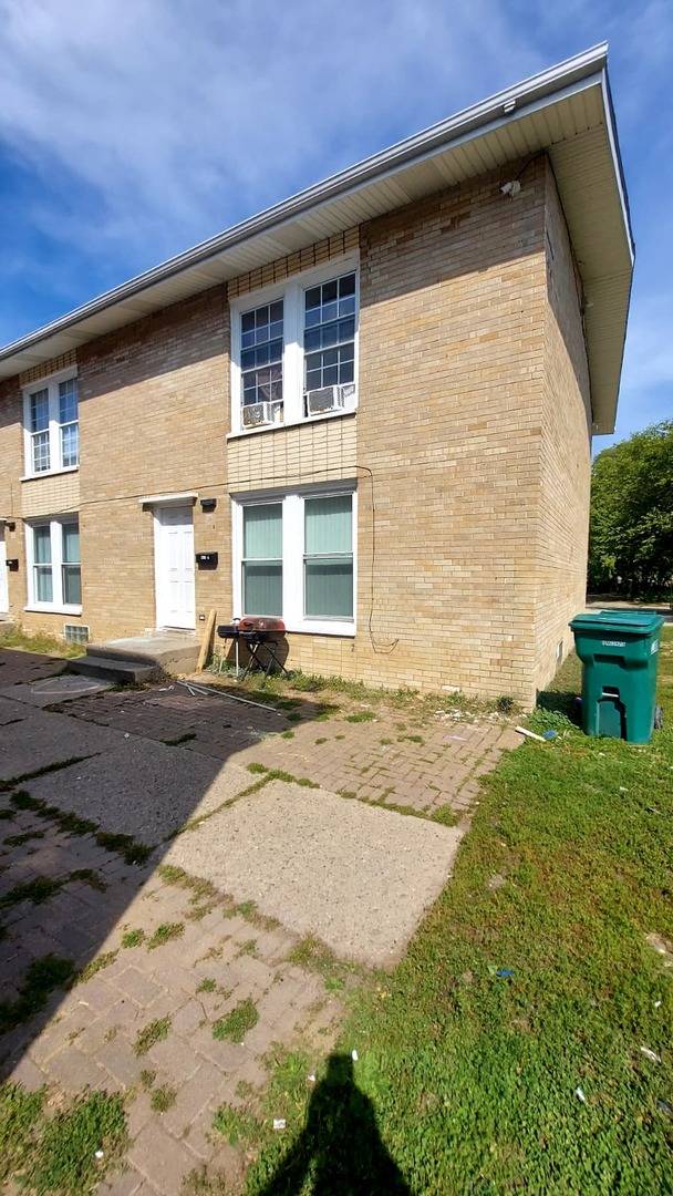 2204 Hebron AVE #D, Zion, IL 60099