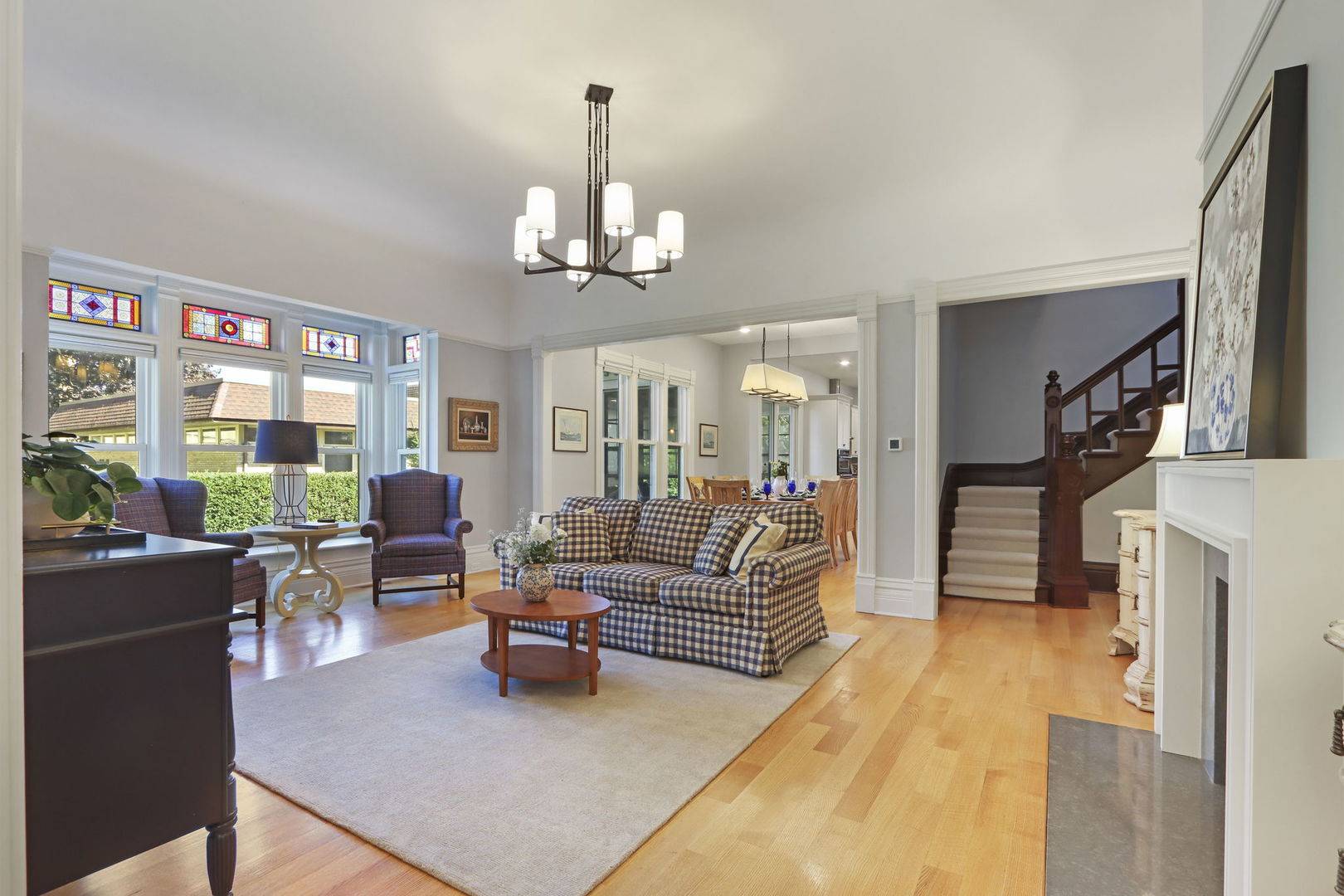 920 Geneva ST, Lake Geneva, WI 53147