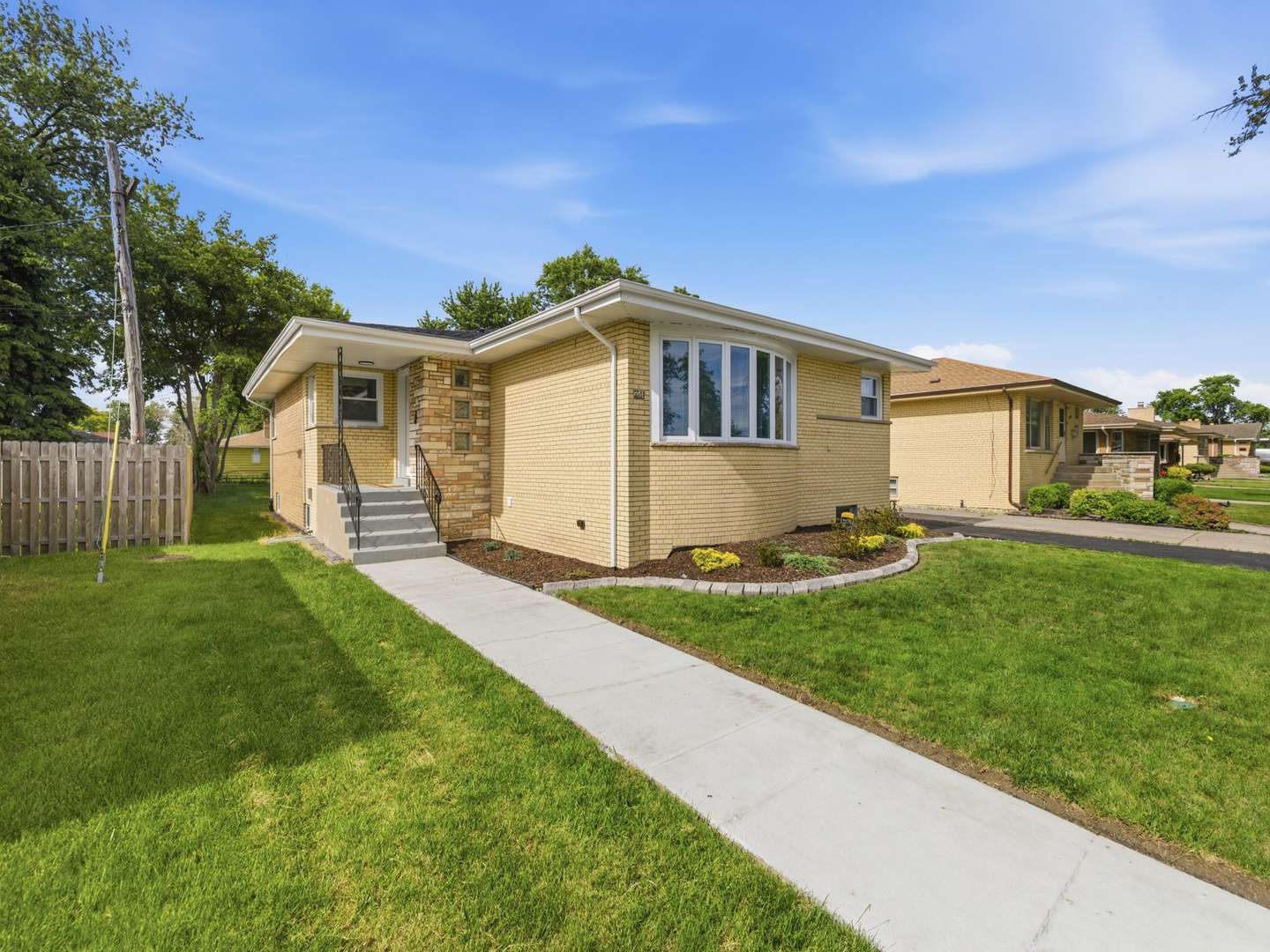 5544 Oakdale DR, Oak Lawn, IL 60453