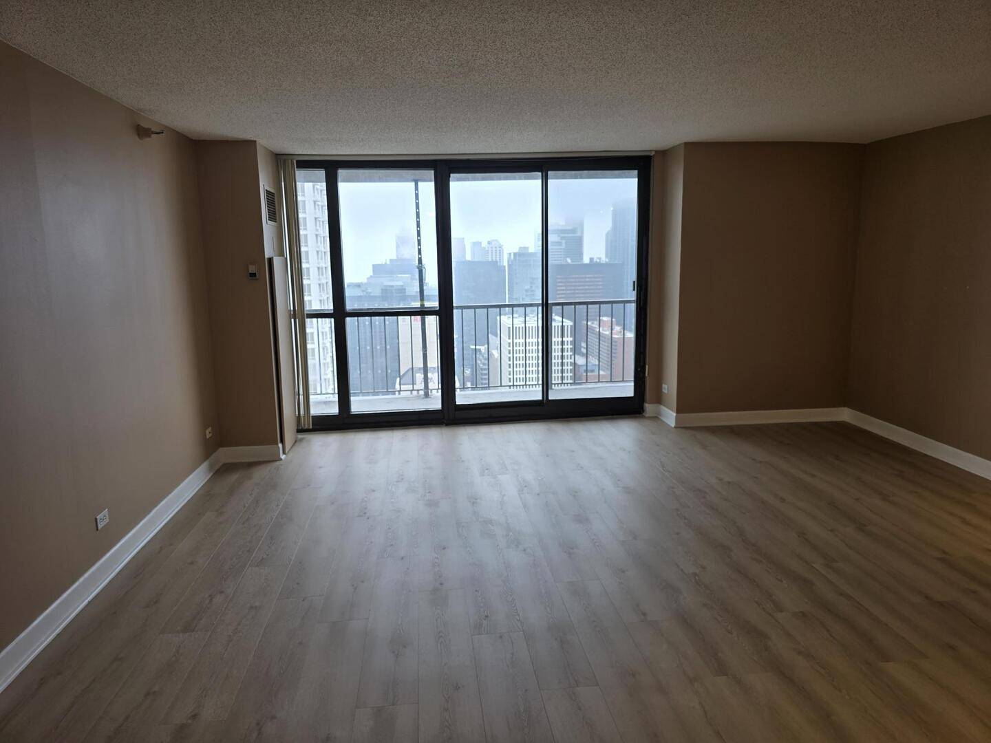 10 E ONTARIO ST #4601, Chicago, IL 60611