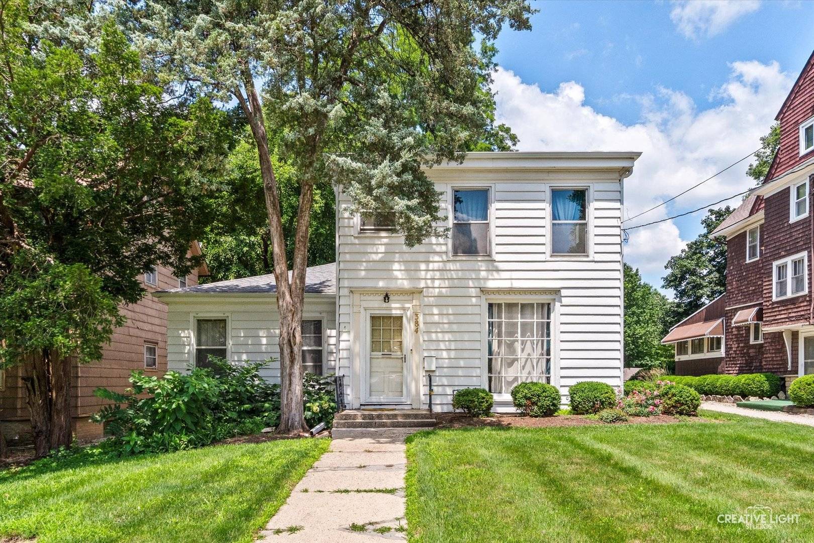 384 E Chicago ST, Elgin, IL 60120