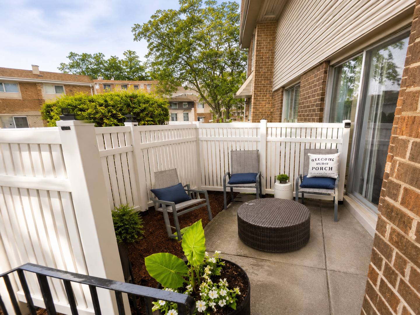 885 White Oak LN, University Park, IL 60484