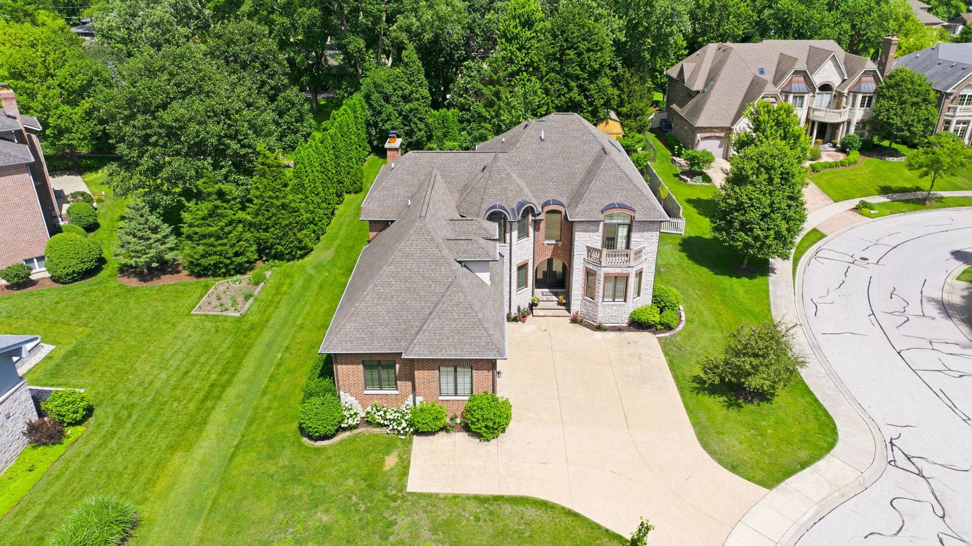 1736 Brian Grant CT, Downers Grove, IL 60516