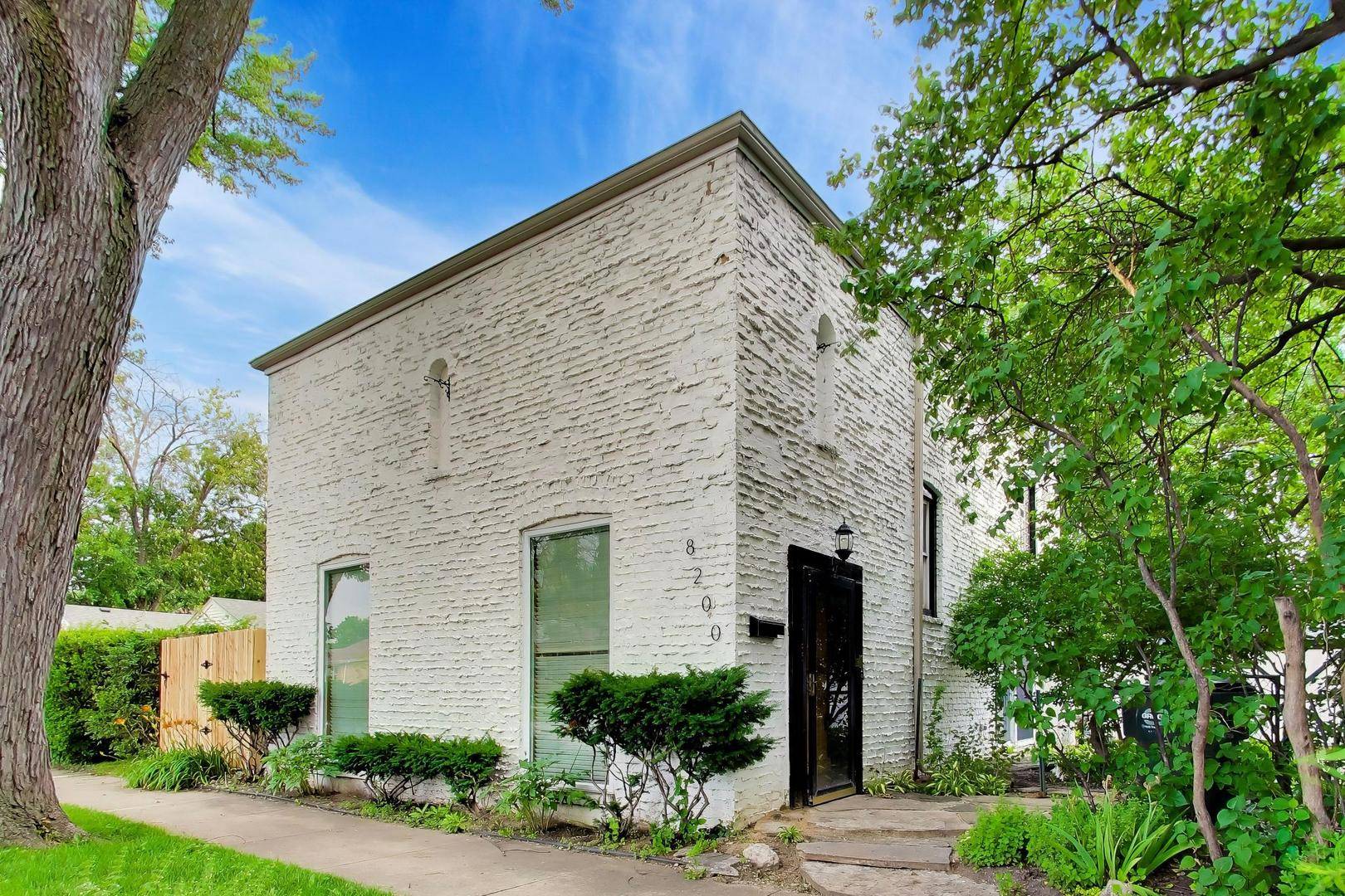 8200 Major AVE, Morton Grove, IL 60053