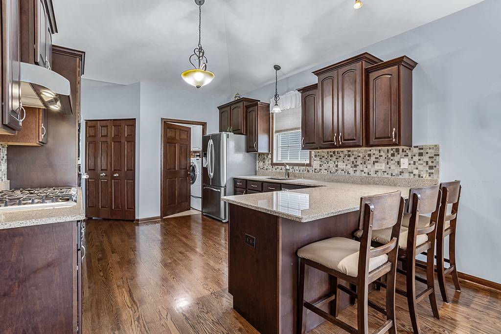 13716 S Palmetto DR, Plainfield, IL 60544