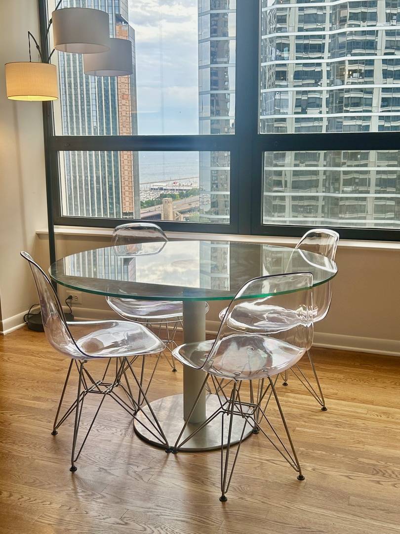 400 E Ohio ST #2504, Chicago, IL 60611