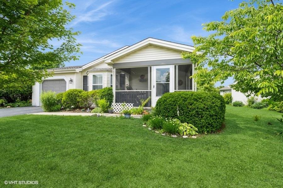 1016 Castleton CT, Grayslake, IL 60030