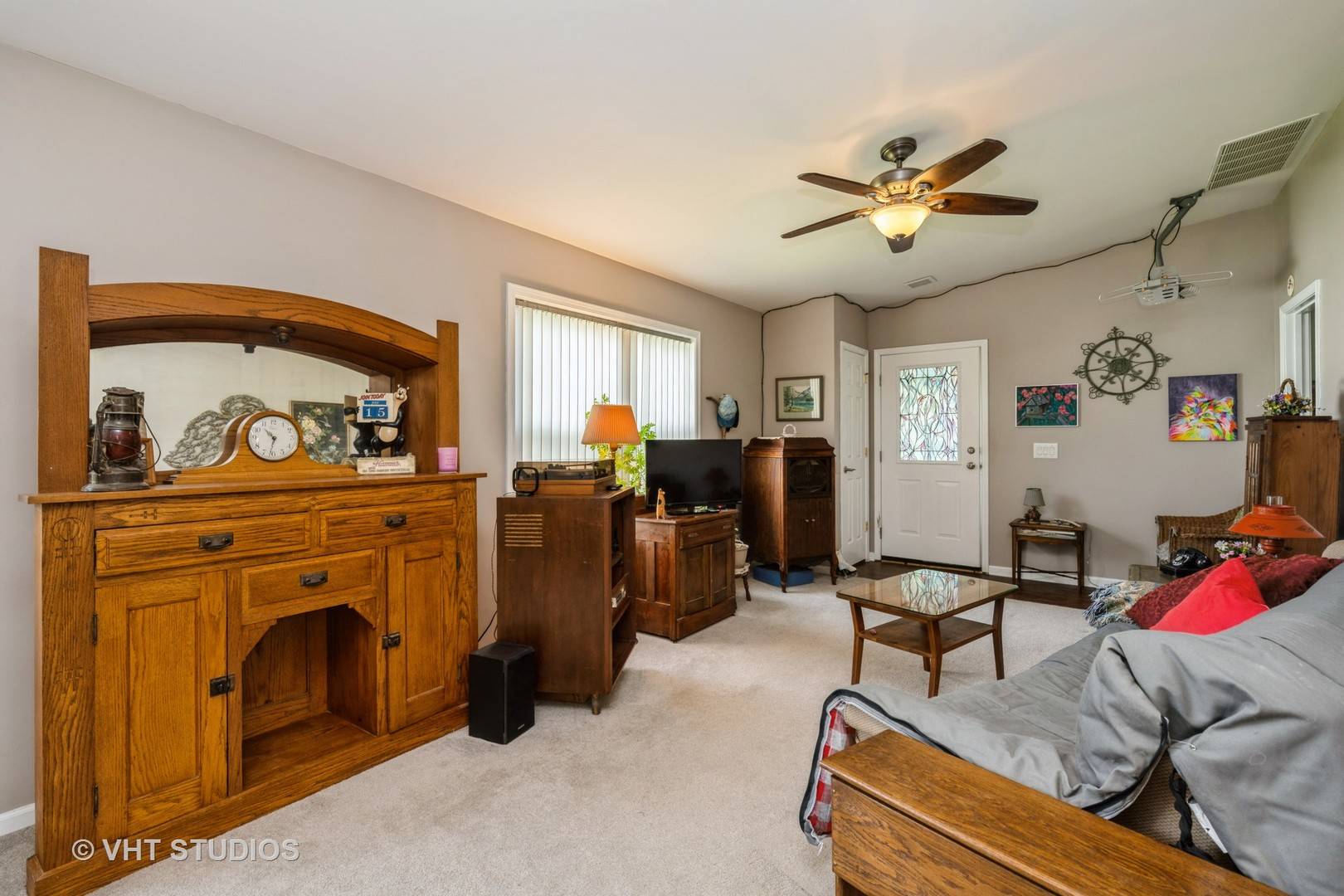 1016 Castleton CT, Grayslake, IL 60030