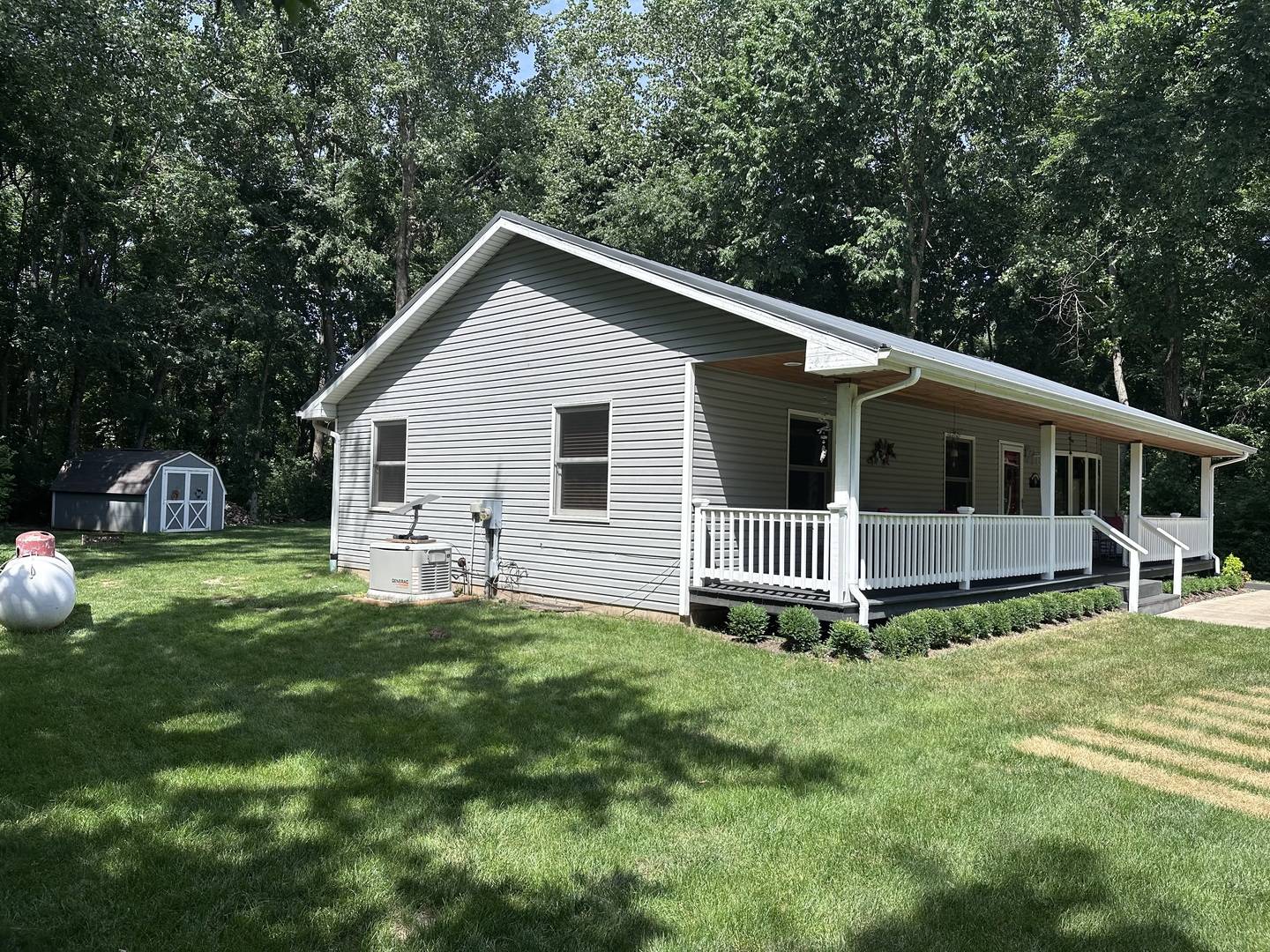 11 Timberlane DR, Putnam, IL 61560