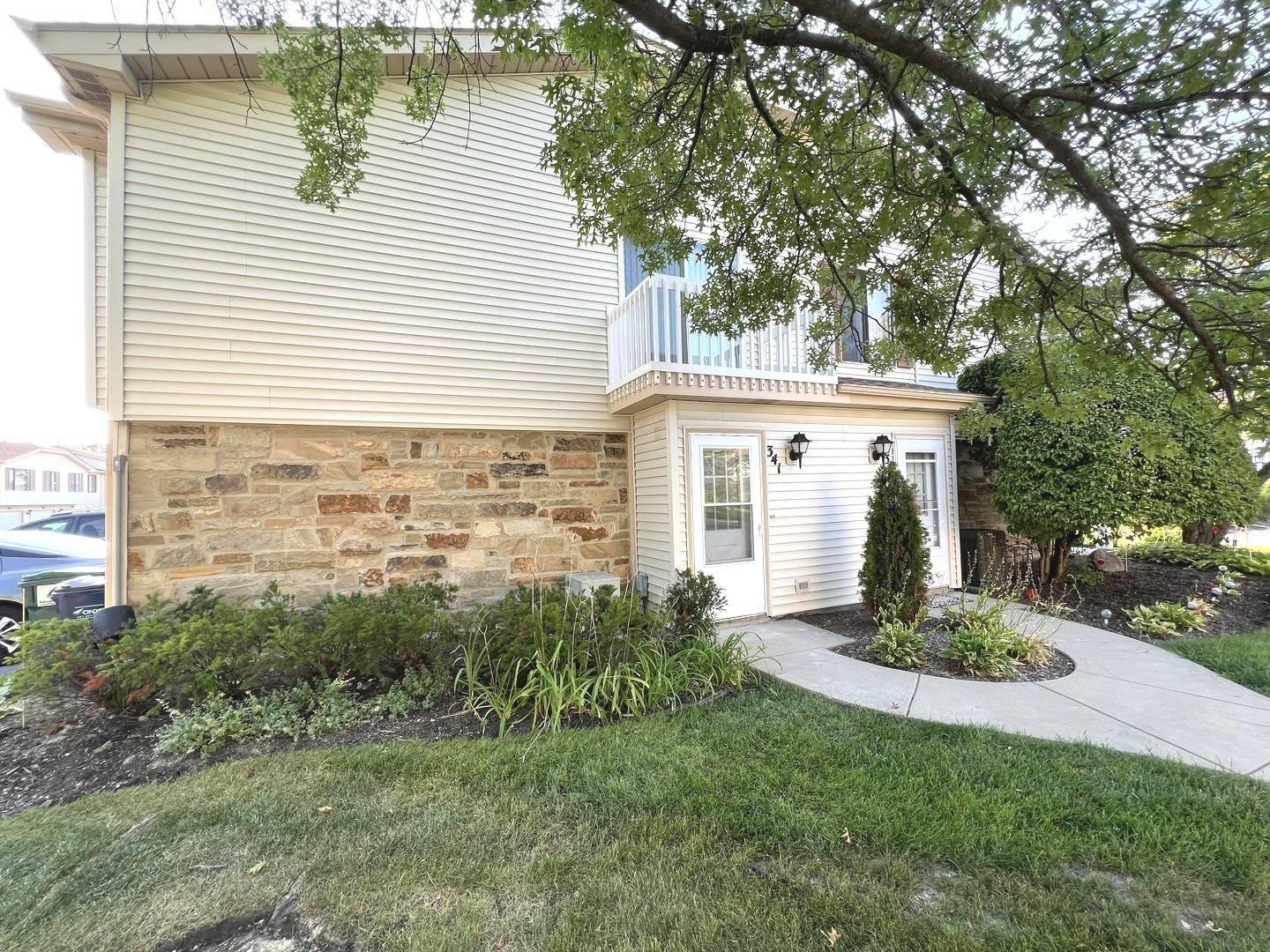 341 JEFFERSON CT, Vernon Hills, IL 60061
