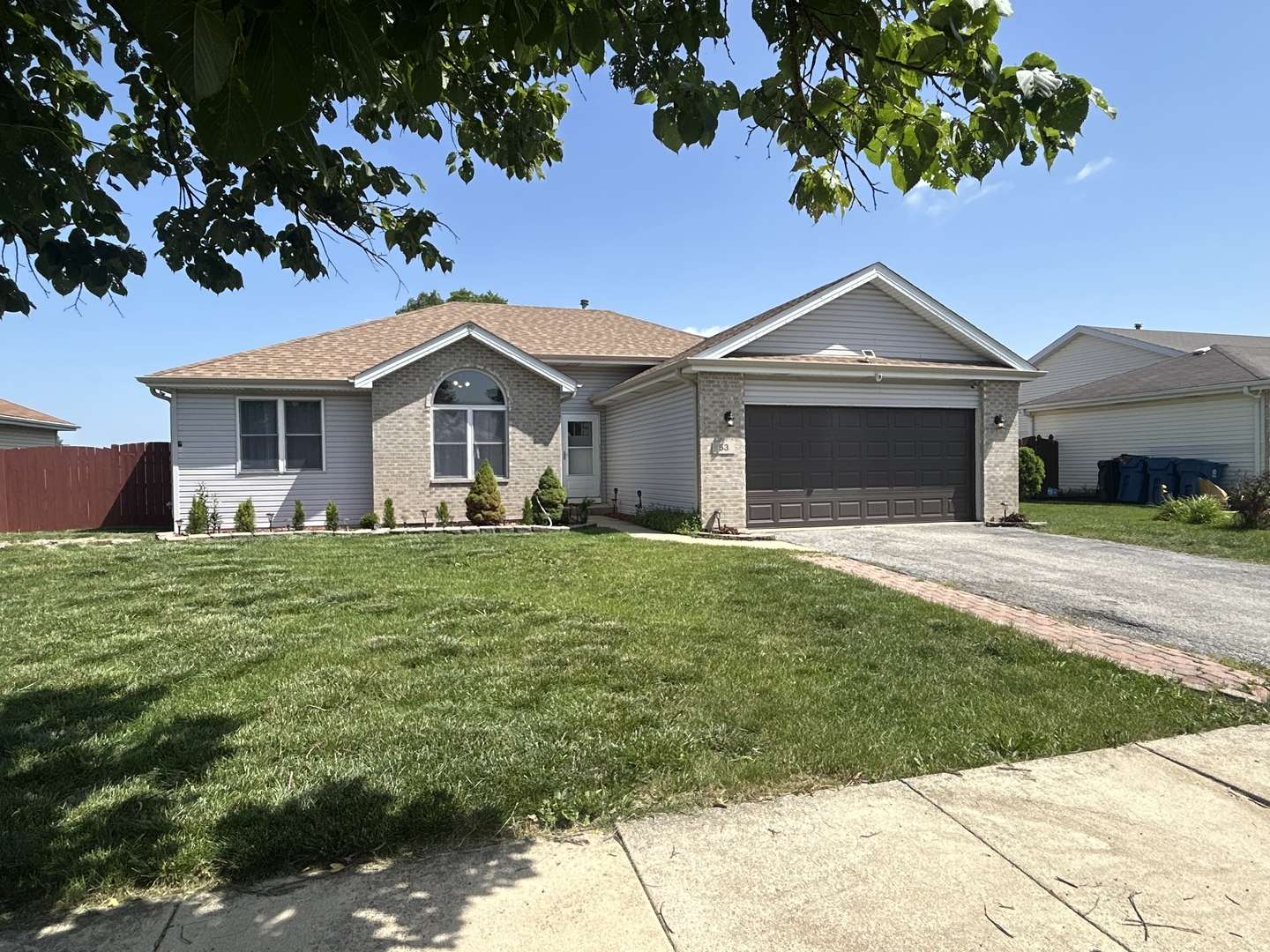 53 Sunrise CT, Steger, IL 60475