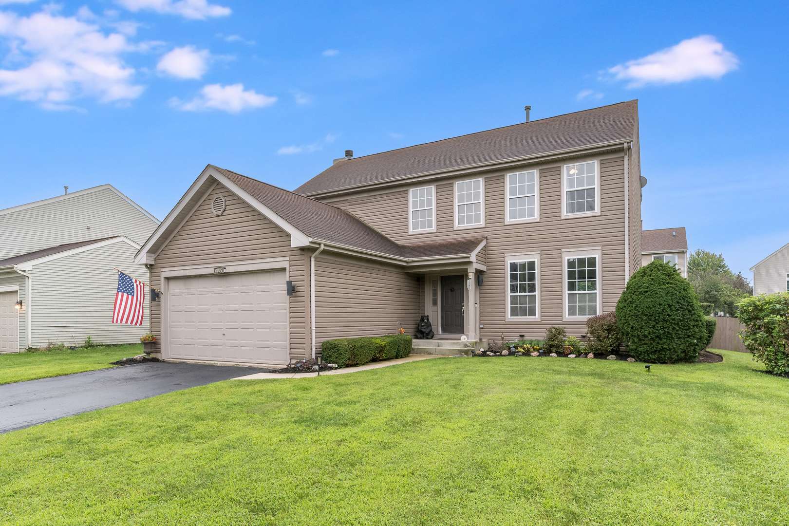 6006 Breezeland CT, Carpentersville, IL 60110