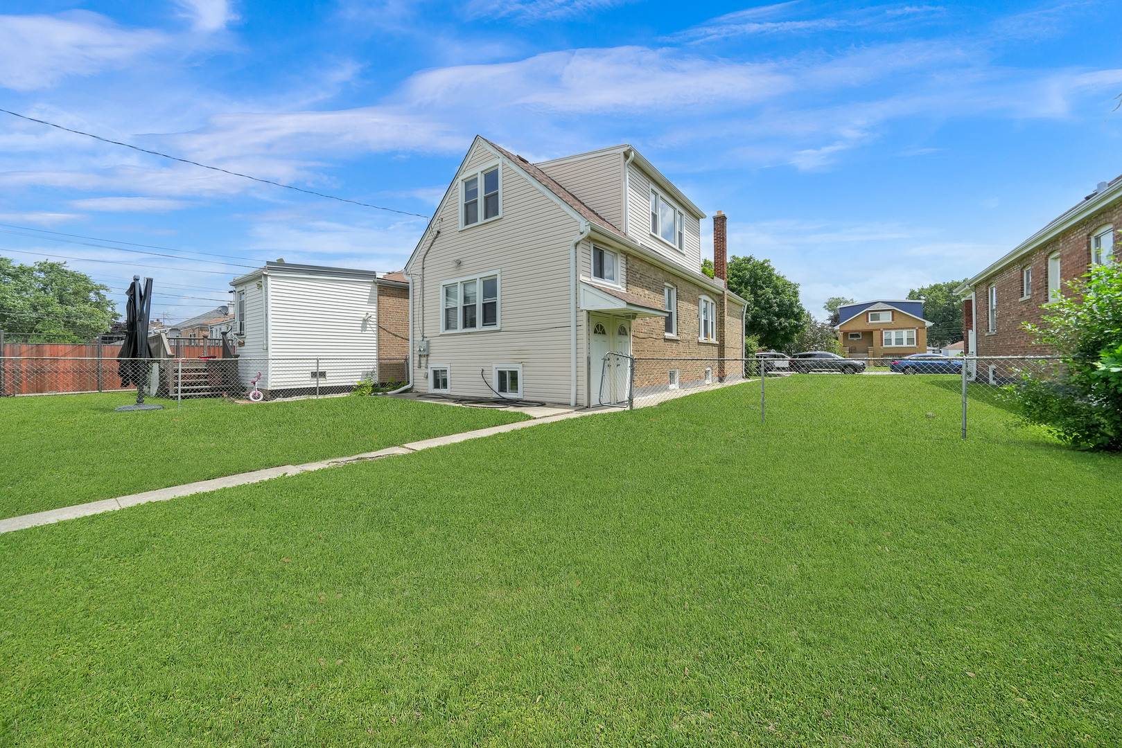 2718 Kenilworth AVE, Berwyn, IL 60402