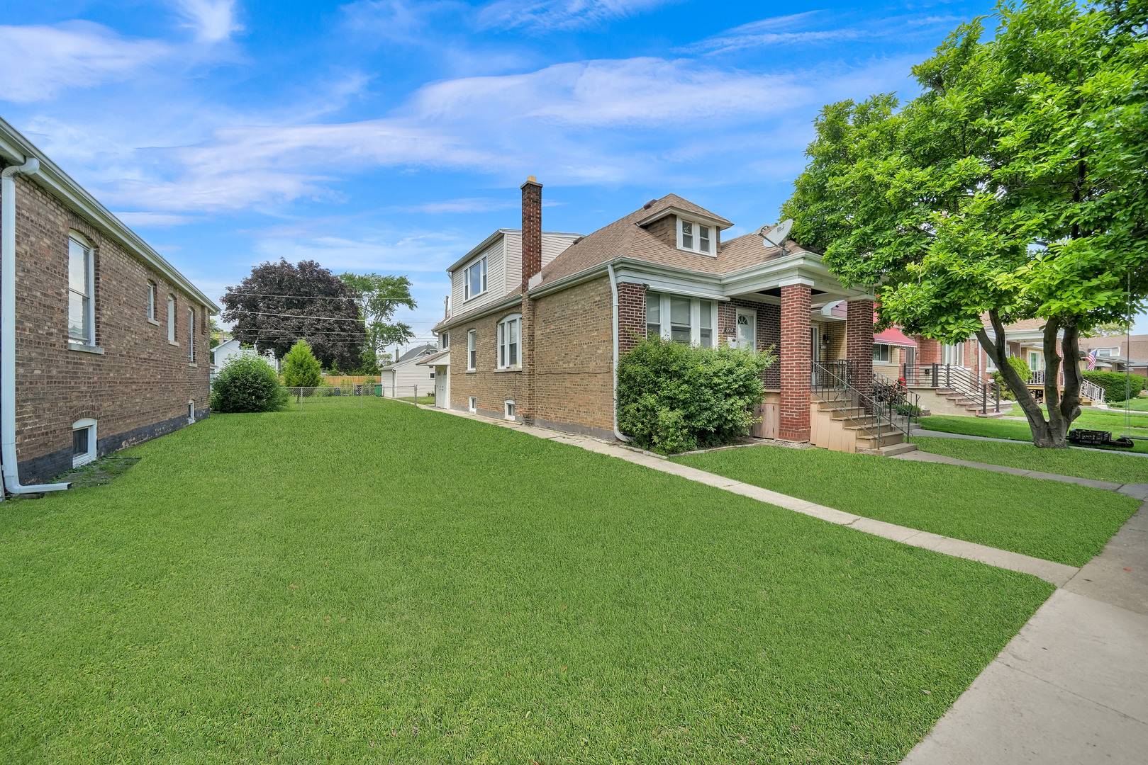 2718 Kenilworth AVE, Berwyn, IL 60402