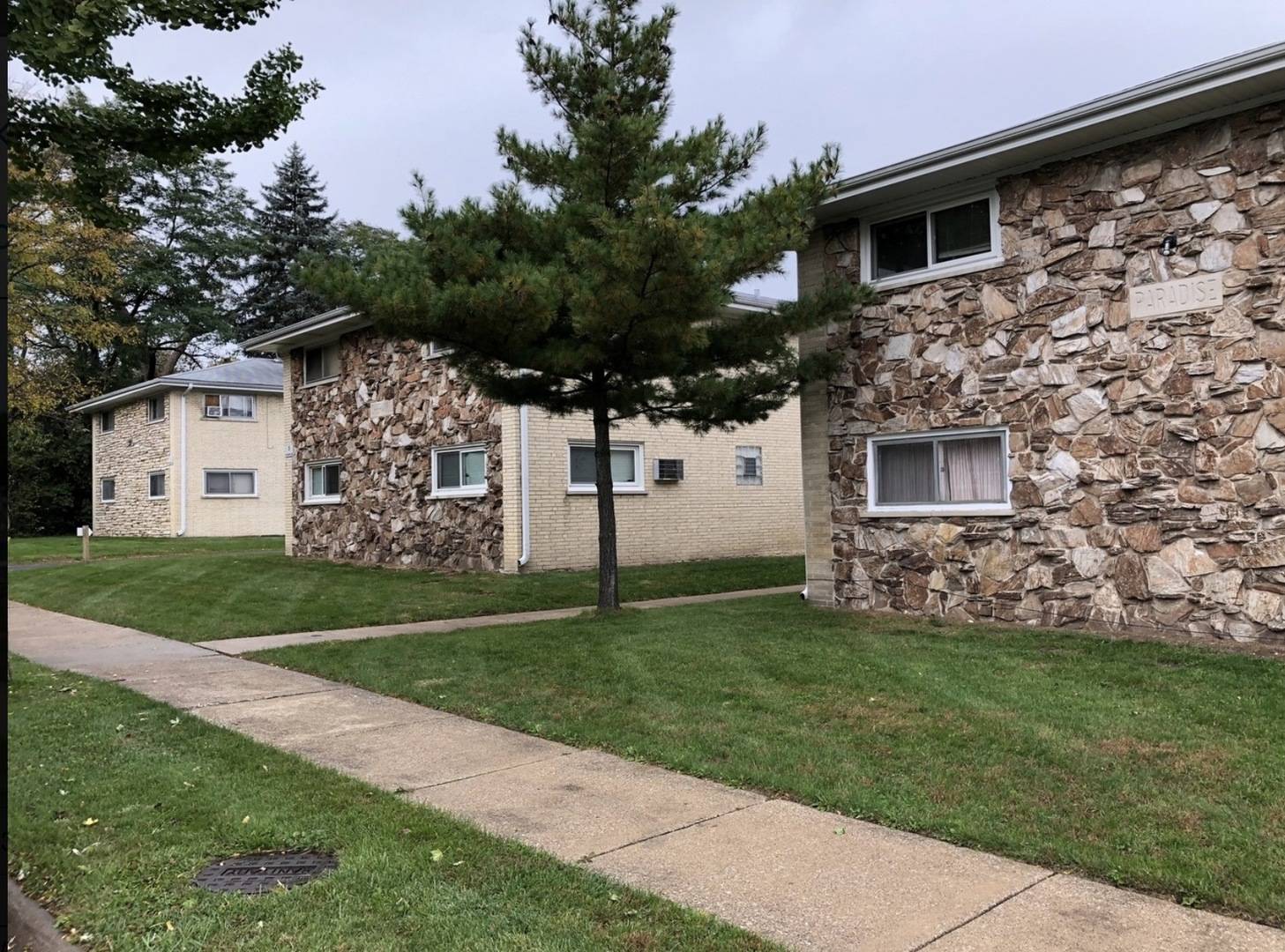 1 Scotdale RD #2, La Grange Park, IL 60526