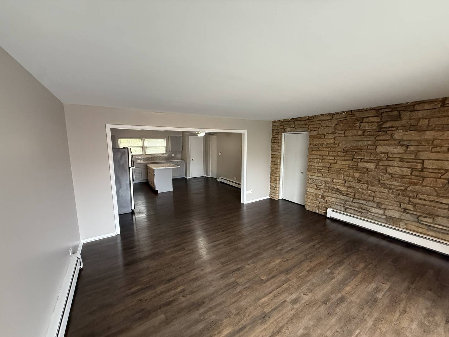 1 Scotdale RD #2, La Grange Park, IL 60526