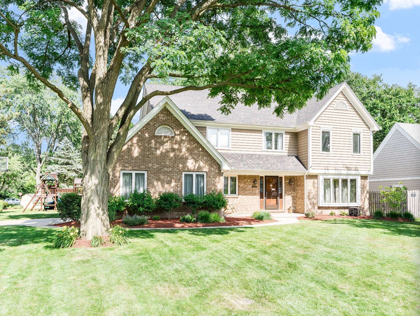 0S415 Madison ST, Winfield, IL 60190