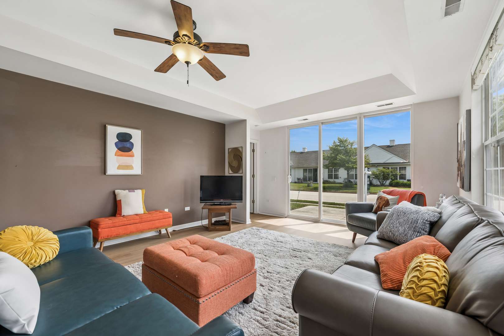 13759 Briargate DR #1, Huntley, IL 60142