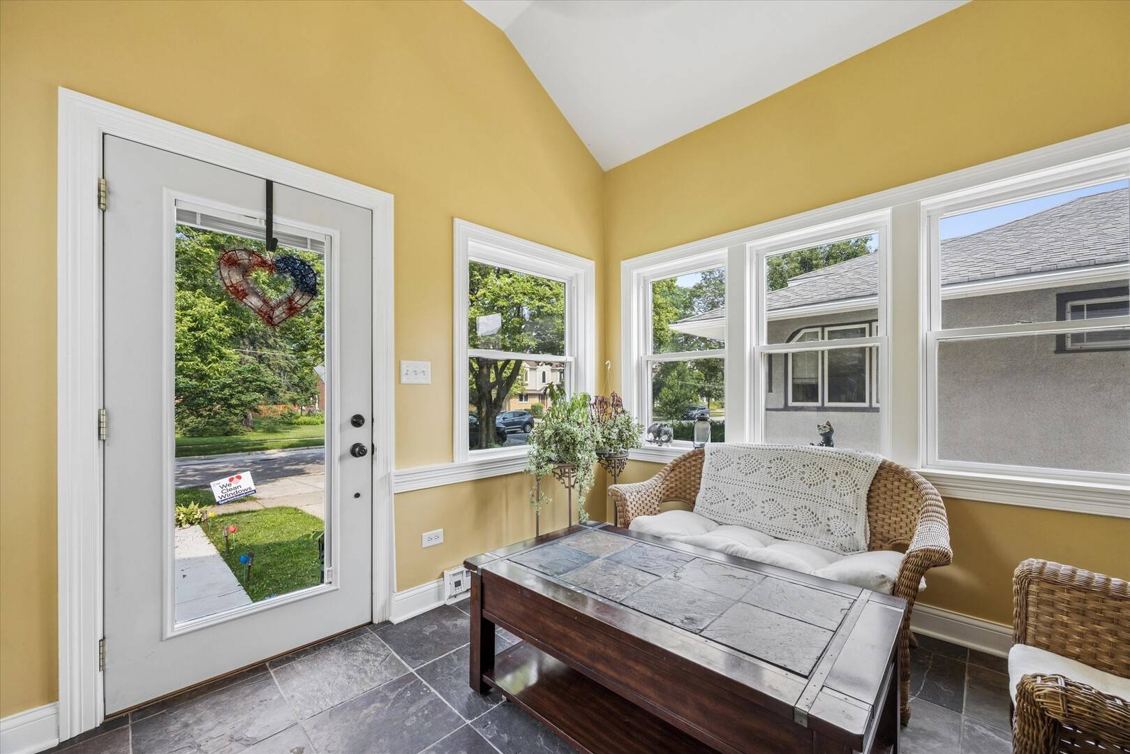 721 N Brainard AVE, La Grange Park, IL 60526