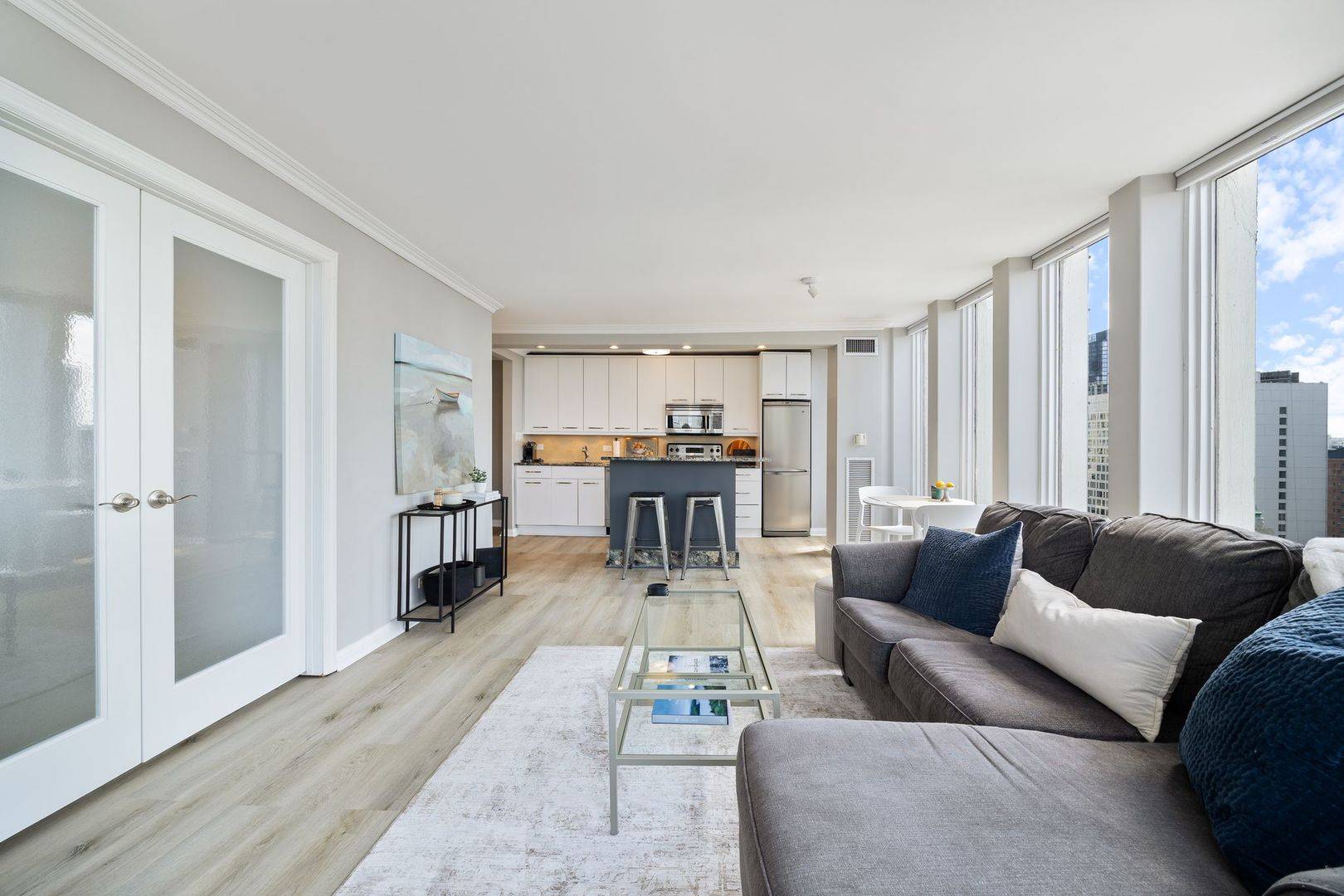 100 E Walton ST #33H, Chicago, IL 60611