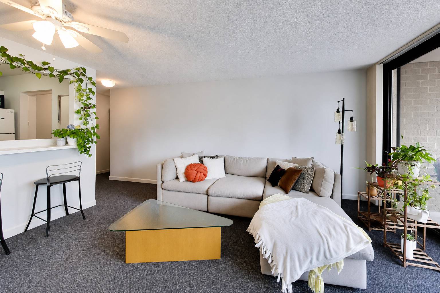 3660 N LAKE SHORE DR #909, Chicago, IL 60613