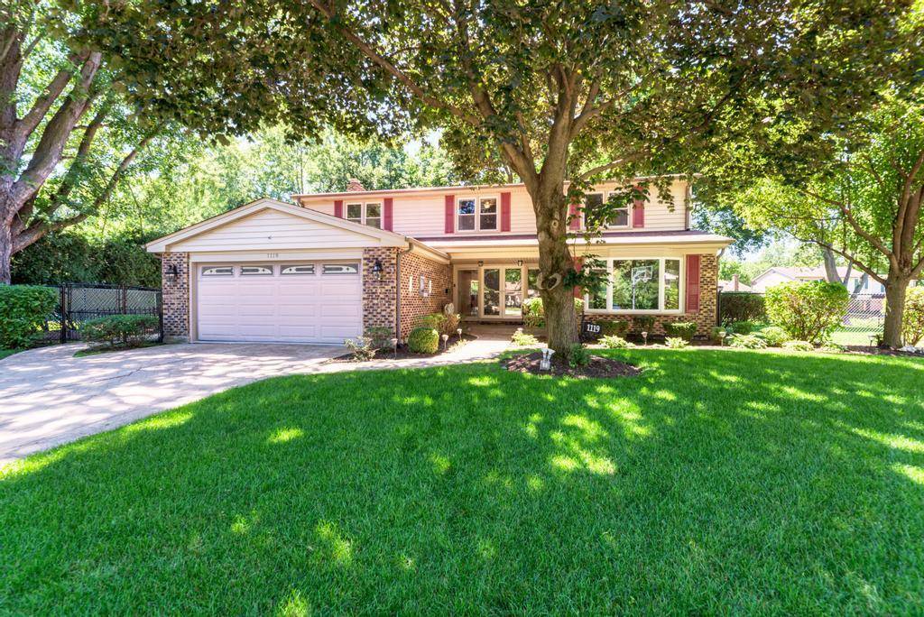 1119 W White Oak ST, Arlington Heights, IL 60005
