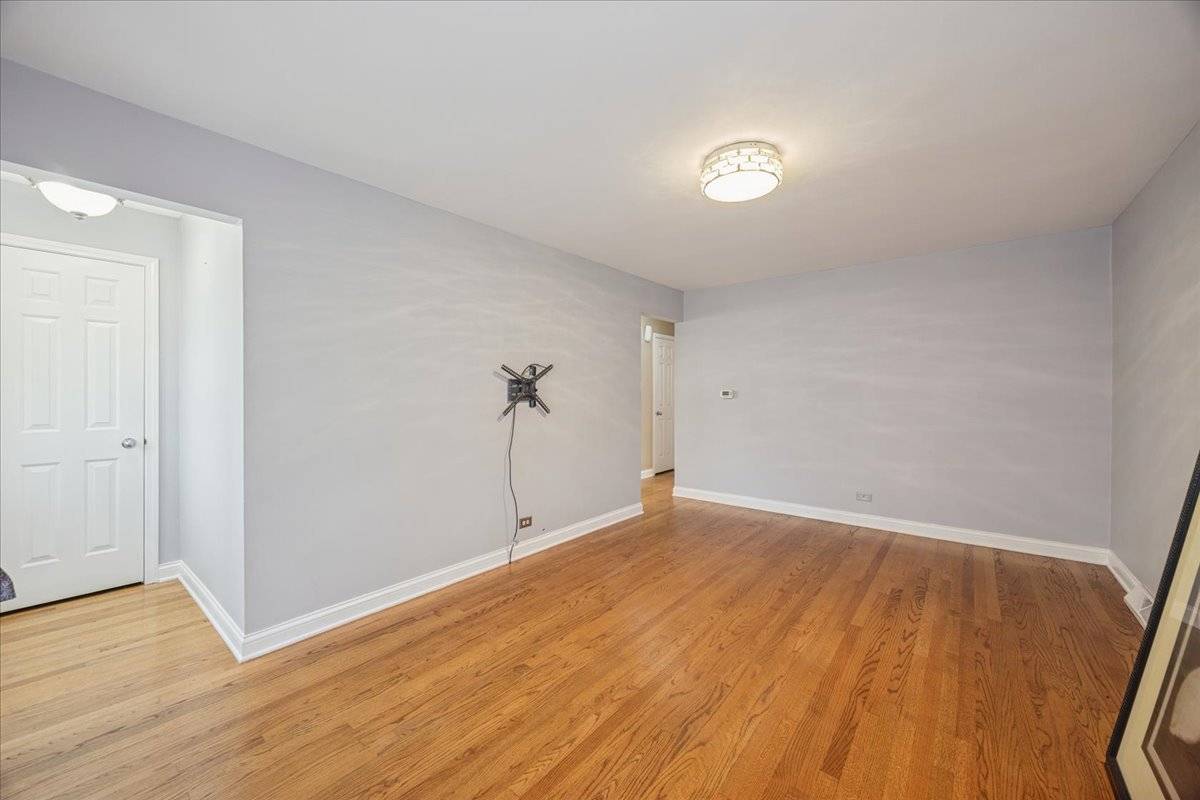 11004 Menard AVE, Chicago Ridge, IL 60415