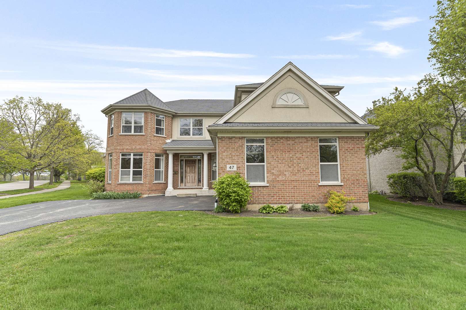 47 Holabird CIR, Highwood, IL 60040
