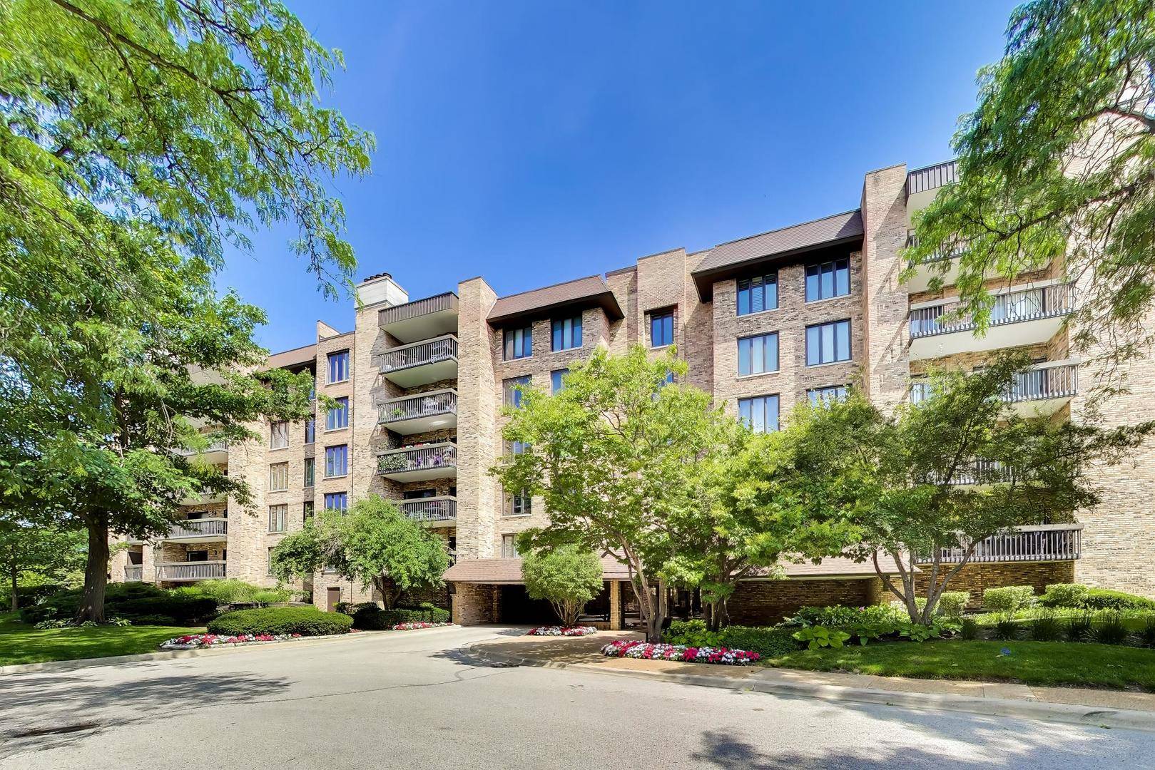 3860 Mission Hills RD #416, Northbrook, IL 60062