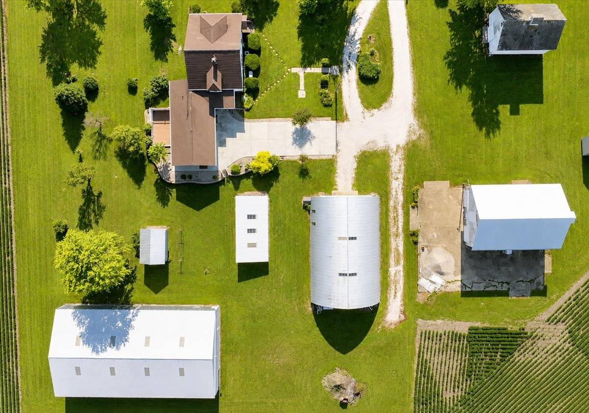 10168 N 600 E RD, Gridley, IL 61744