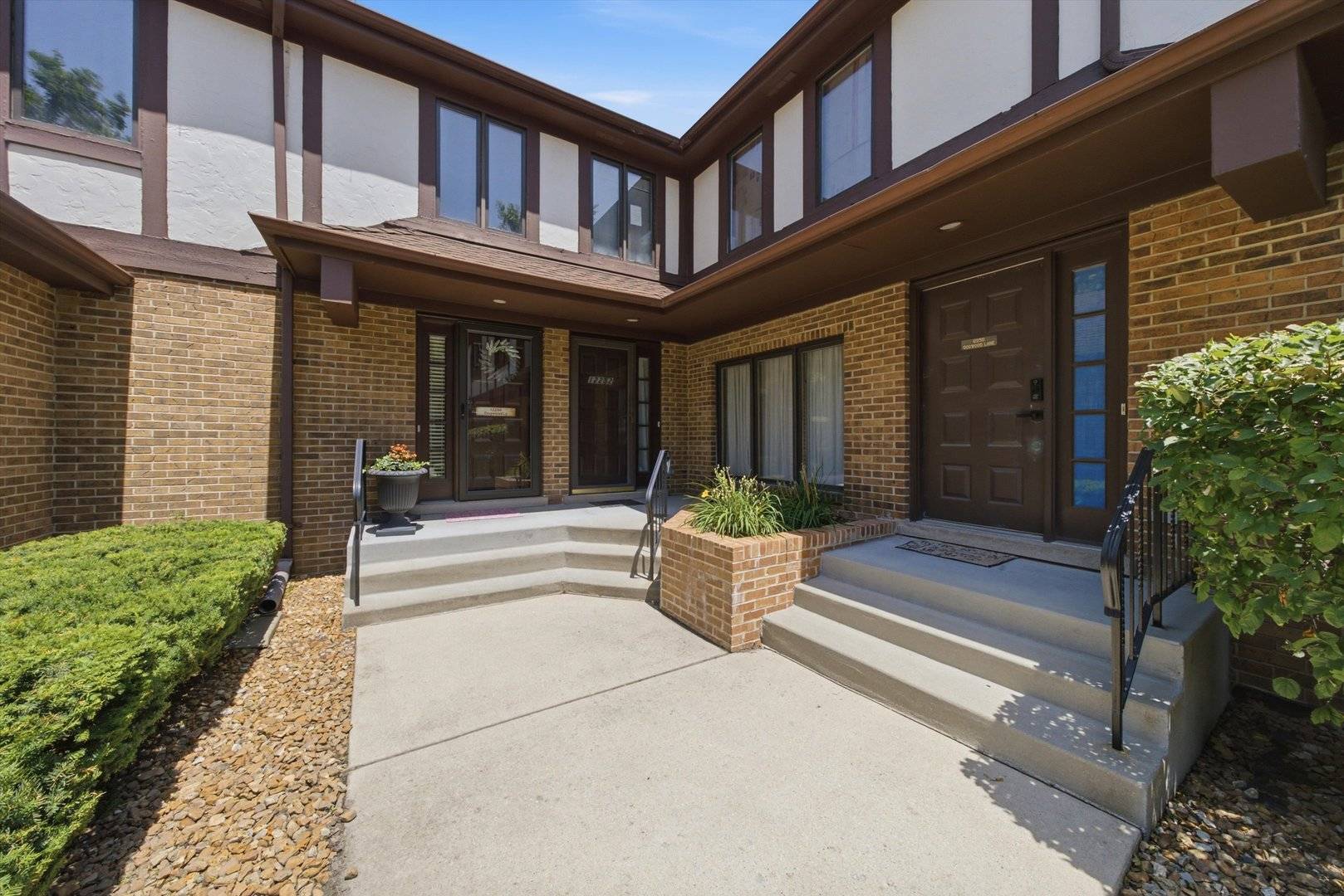 12254 S Dogwood LN #1B, Palos Heights, IL 60463