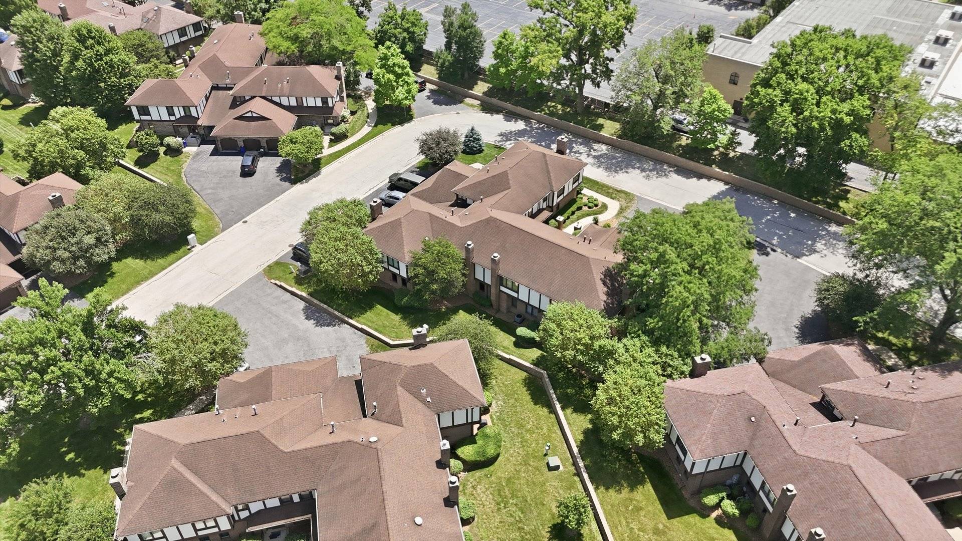12254 S Dogwood LN #1B, Palos Heights, IL 60463