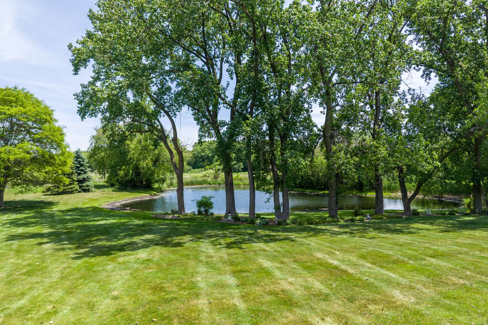 2005 Selkirk CT, Inverness, IL 60010
