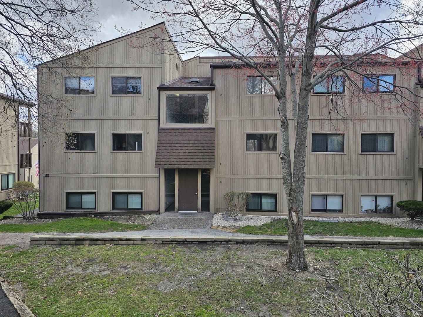58 Vail Colony #7, Fox Lake, IL 60020