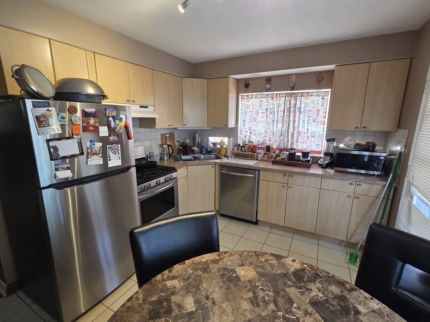 6159 N Meade AVE, Chicago, IL 60646