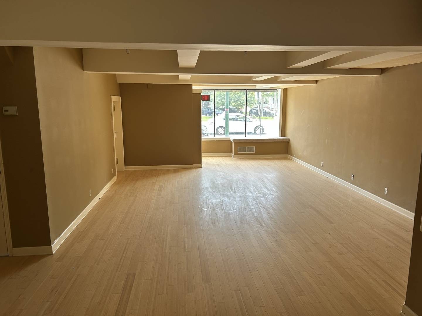 5746 N Milwaukee AVE, Chicago, IL 60646